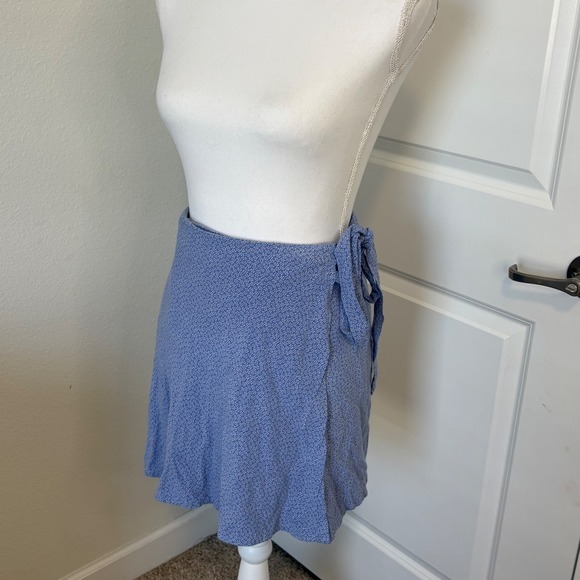 Brandy Melville Dresses & Skirts - Brandy Melville Blue Floral Wrap Mini Skirt One Size Side Tie Summer